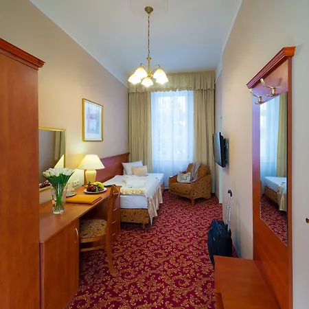 Pawlik-aquaforum ホテル Františkovy Lázně