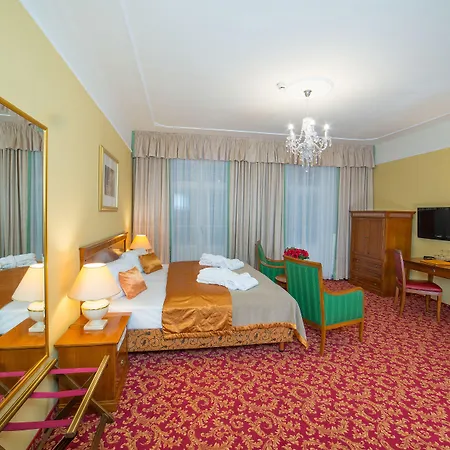 Pawlik-aquaforum ホテル