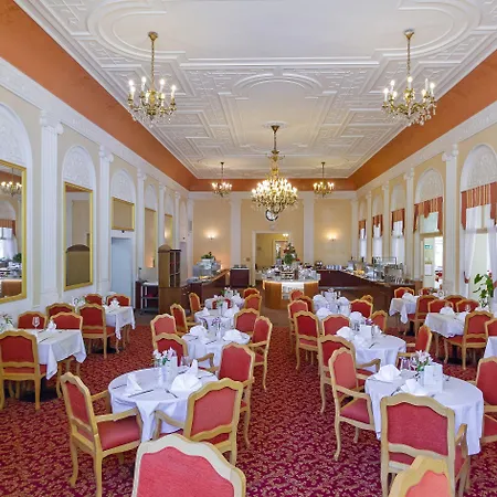 Pawlik-aquaforum ホテル Františkovy Lázně