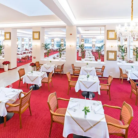 Pawlik-aquaforum ホテル Františkovy Lázně